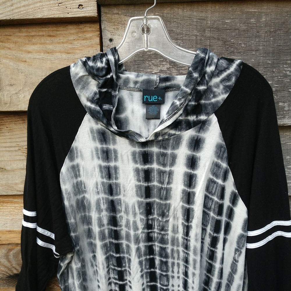 SOLD!! Rue + 21 Tye Dyed Long Sleeve Top Plus Size 2X Black/White - Picture 5 of 8
